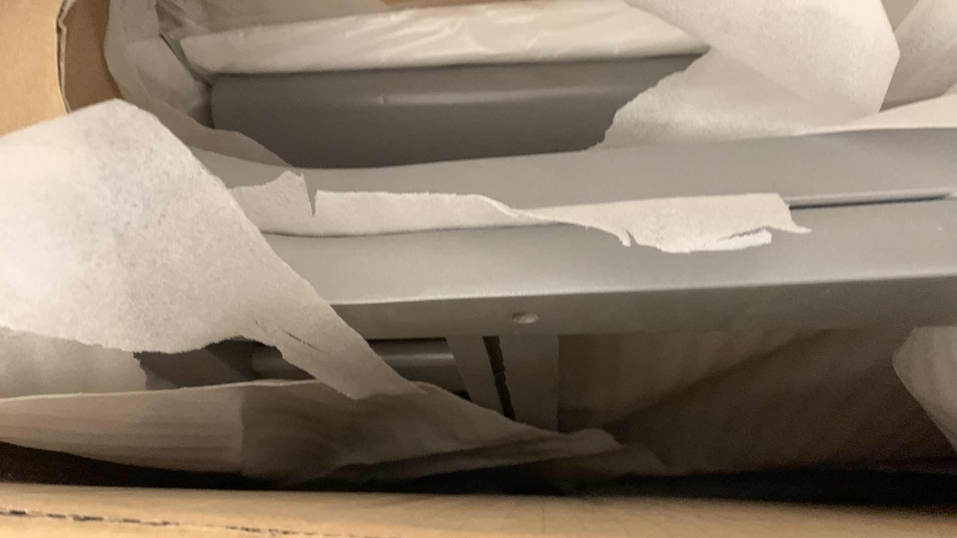 Photo 3 of DREAM ON ME BABY CHANGING STATION