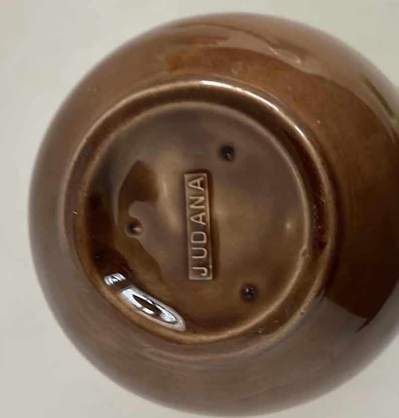 Photo 1 of JUDANA CERAMIC POTTERY 4”W X 7”H