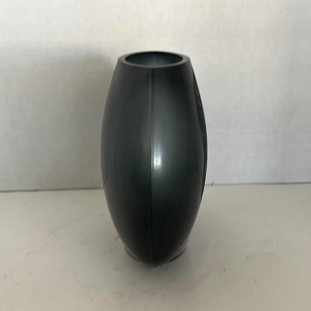 Photo 1 of 8” X 7” ETCHED POODLE GLASS VASE