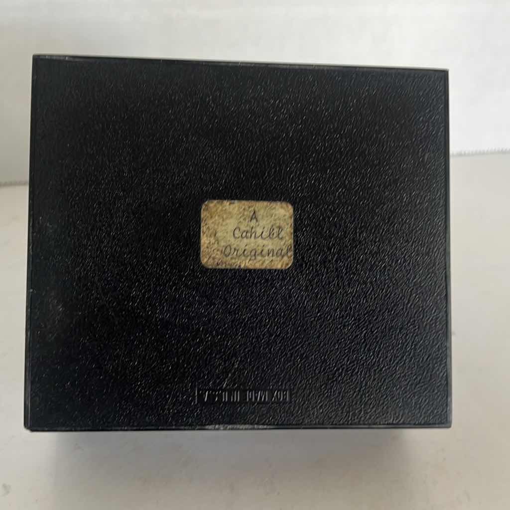 Photo 3 of 4” LHASA APSO BOX