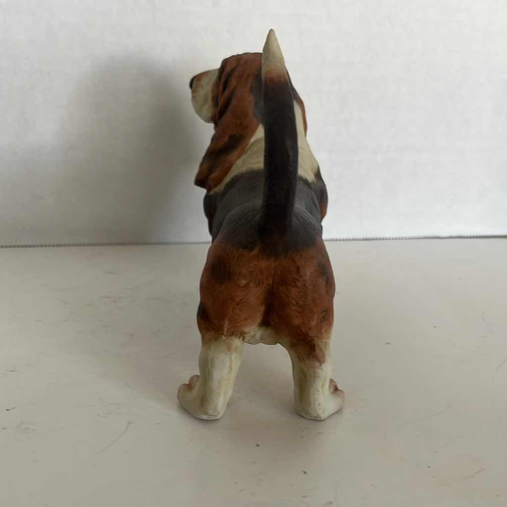 Photo 1 of 6” BASSET HOUND DOG FIGURINE