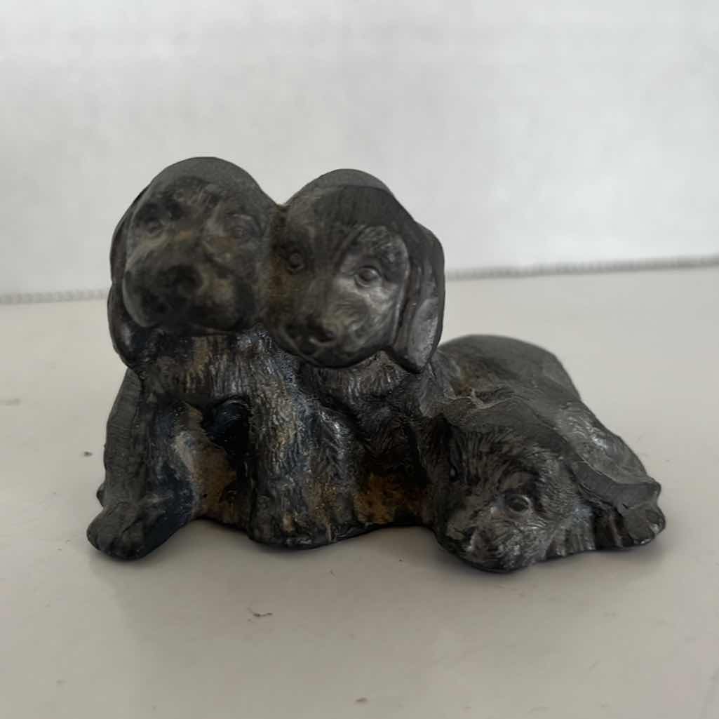 Photo 1 of 3” THREE DOGS POT METAL FIGURINE BASSET HOUNDS