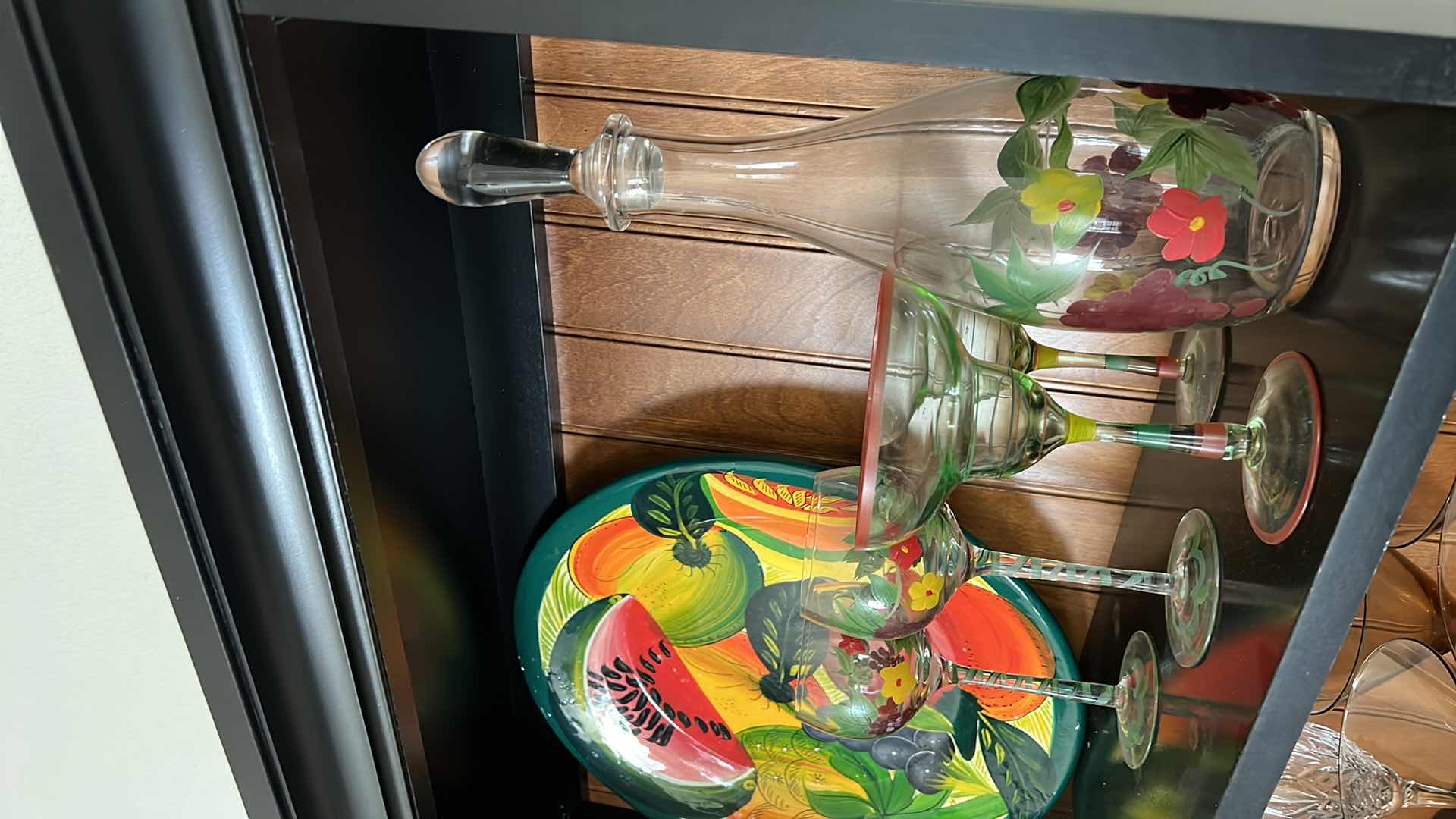 Photo 3 of CONTENTS ON SHELF