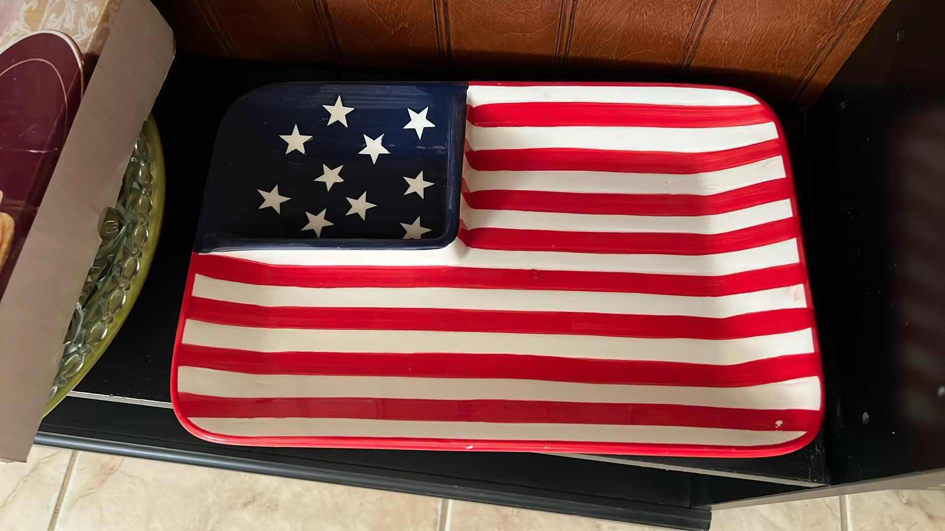 Photo 1 of CONTENTS ON SHELF