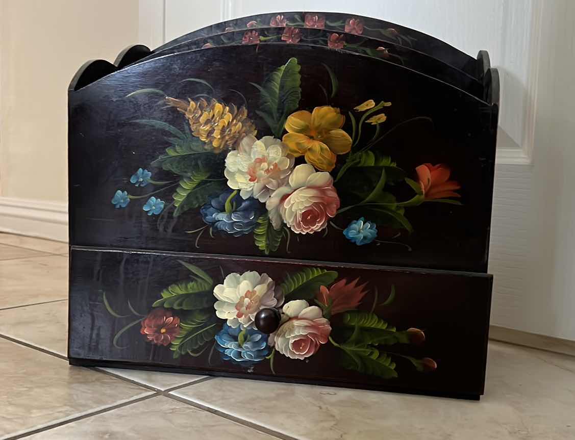 Photo 1 of MAGAZINE RACK