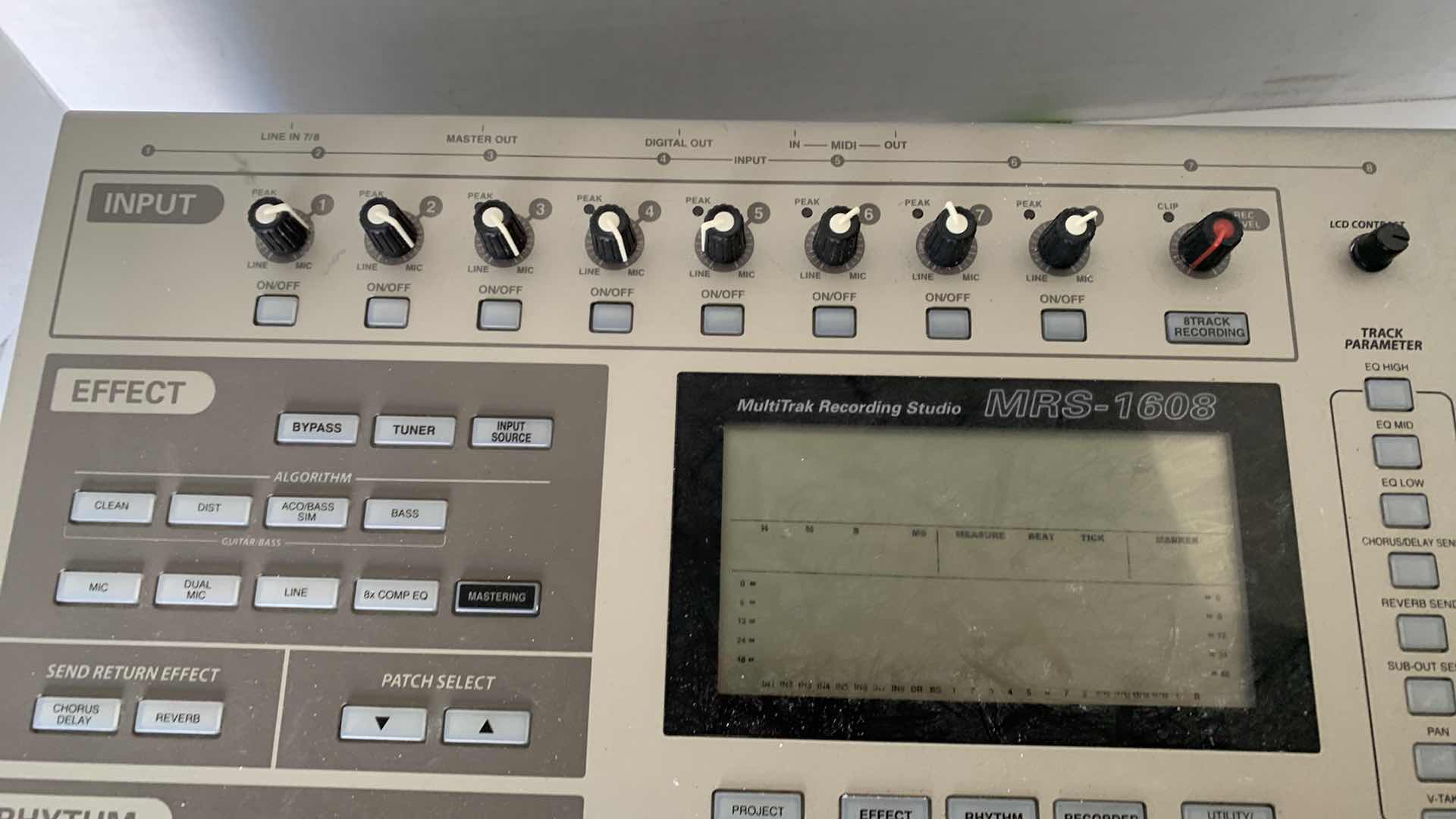 Photo 1 of ZOOM MULTITRAK RECORDING STUDIO MRS-1068