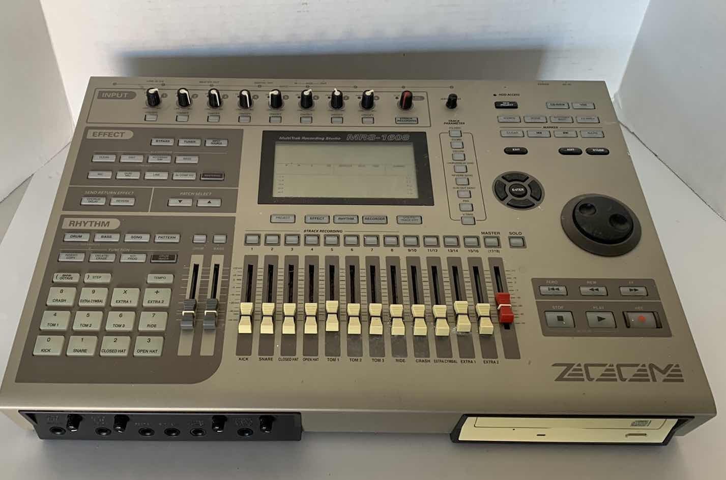 Photo 1 of ZOOM MULTITRAK RECORDING STUDIO MRS-1068