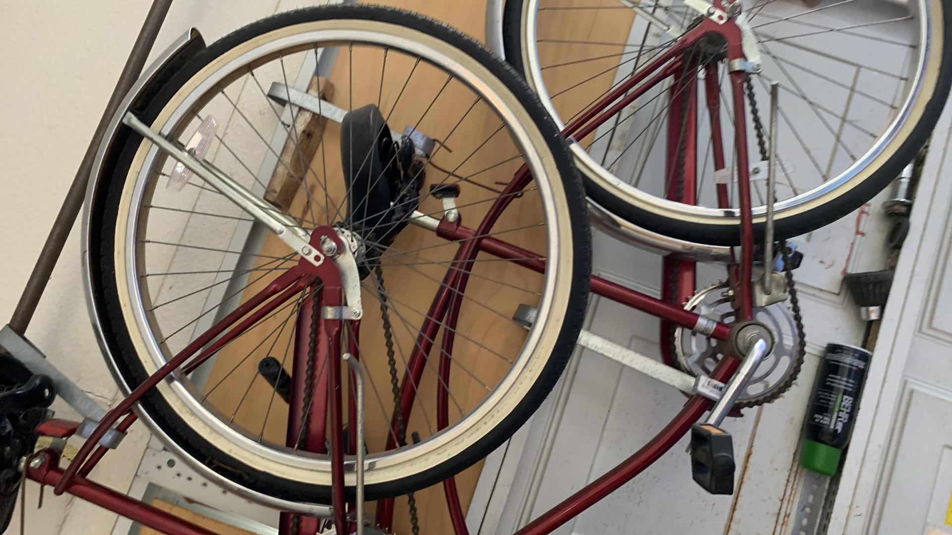 Photo 1 of 2- BEACH CRUISER MURRAY BICYCLES. 26"