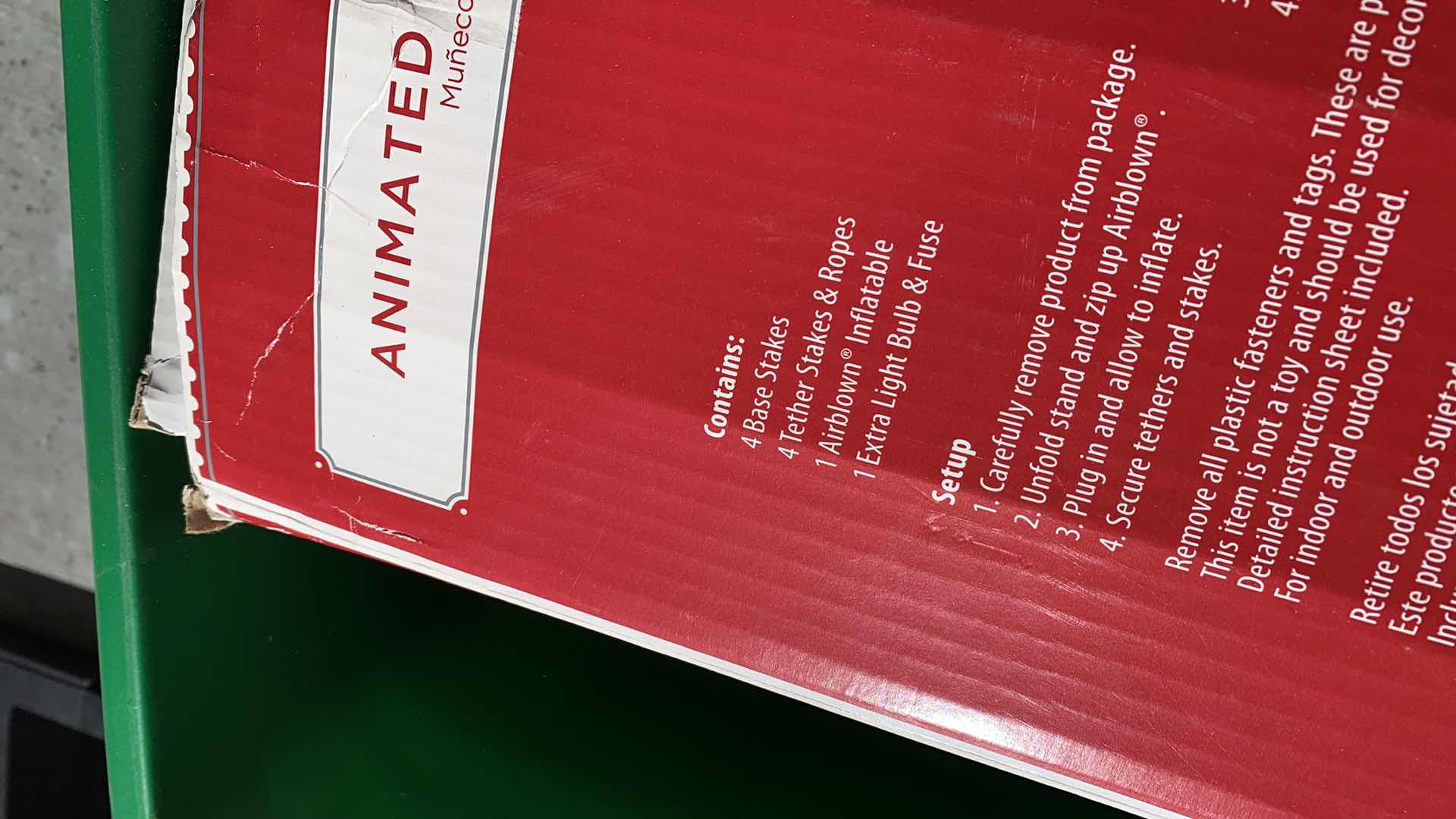 Photo 3 of CONTENTS OF TOTE -9' ANIMATED SNOWMAN AND CHRISTMAS LIGHTS