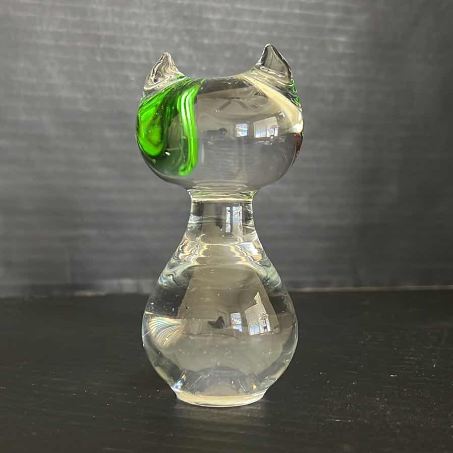 Photo 1 of MCM GULLASKRUF SWEDISH HAND BLOWN ART GLASS. CAT FIGURINE 4.5”