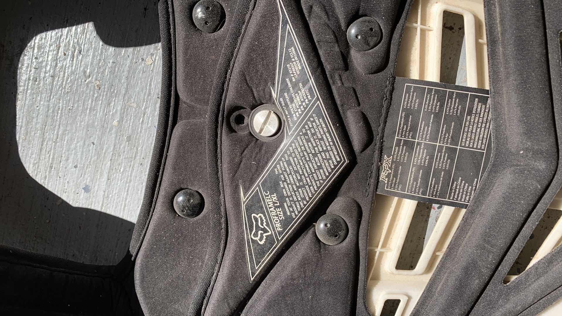 Photo 1 of FOX OFF-ROAD MOTORCYCLE CHEST AND BACK PROTECTOR SIZE L/XL