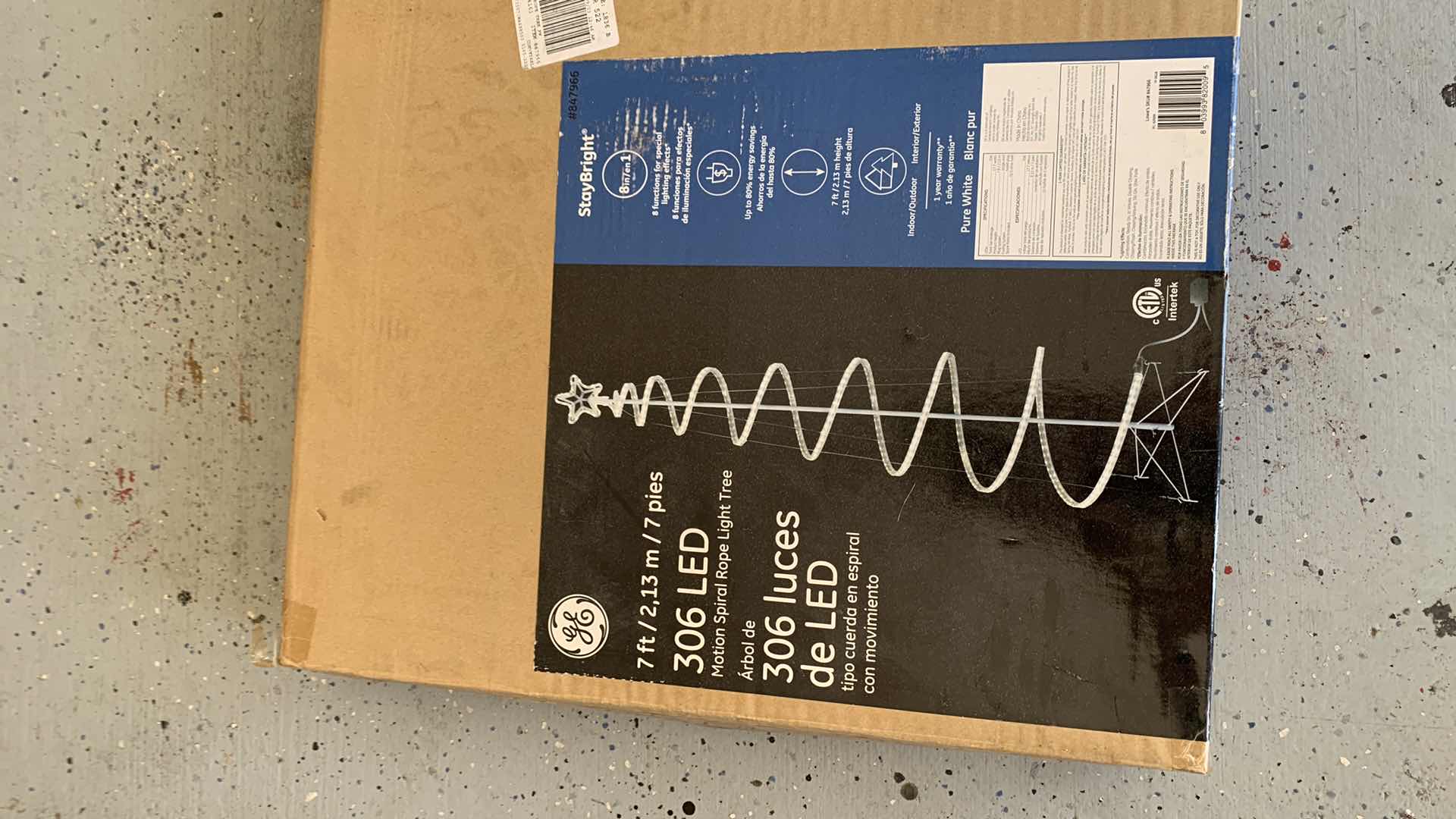 Photo 1 of GENERAL ELECTRIC 7 FOOT TALL 306 LED MOTION SPIRAL ROPE LIGHT CHRISTMAS TREE