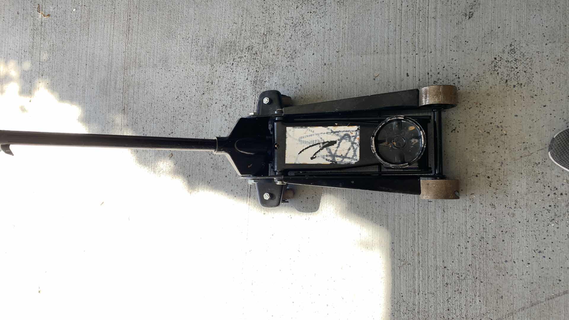 Photo 1 of HEAVY DUTY CAR JACK