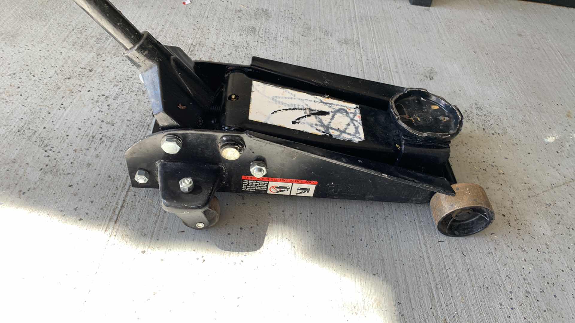 Photo 1 of HEAVY DUTY CAR JACK