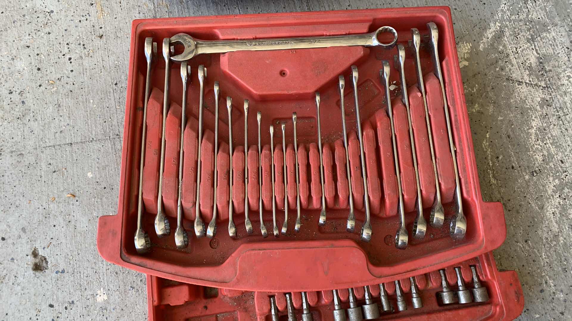 Photo 3 of GEARWRENCH TOOLBOX AND TOOLS