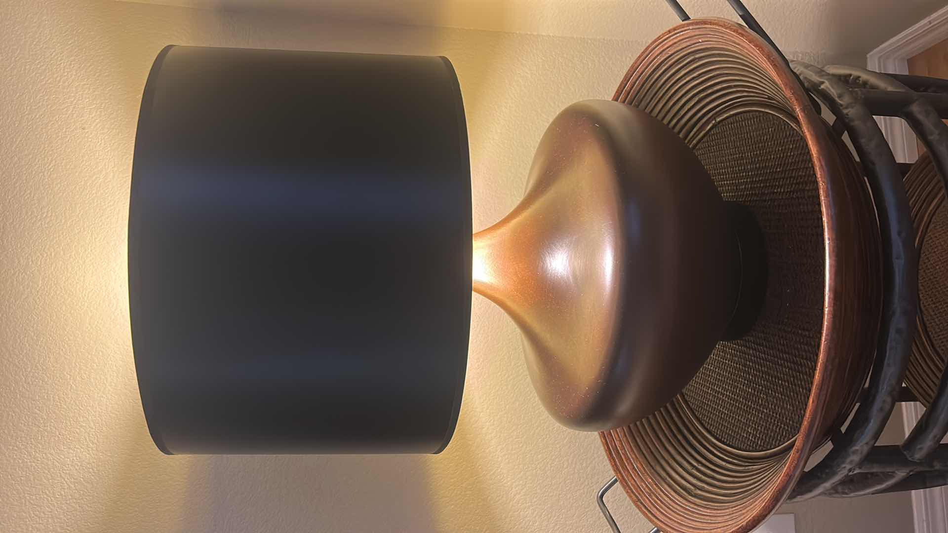 Photo 4 of BROWN AND AMBER CERAMIC TABLE LAMP W / BLACK SHADE H 26"