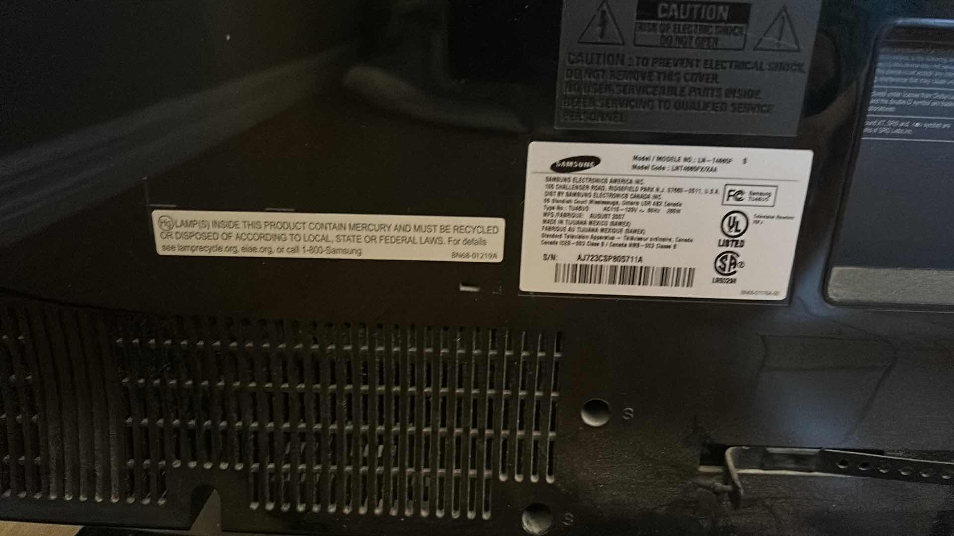 Photo 3 of 45” SAMSUNG TV WITH SWIVEL STAND 