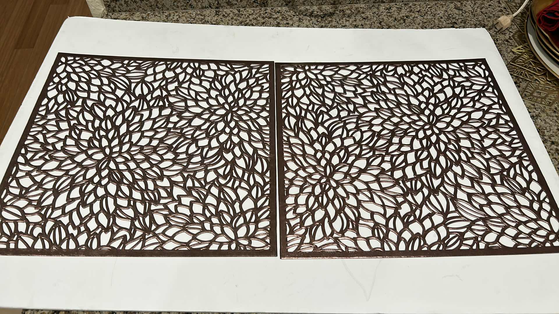 Photo 1 of HALLOWEEN AND FALL DECOR