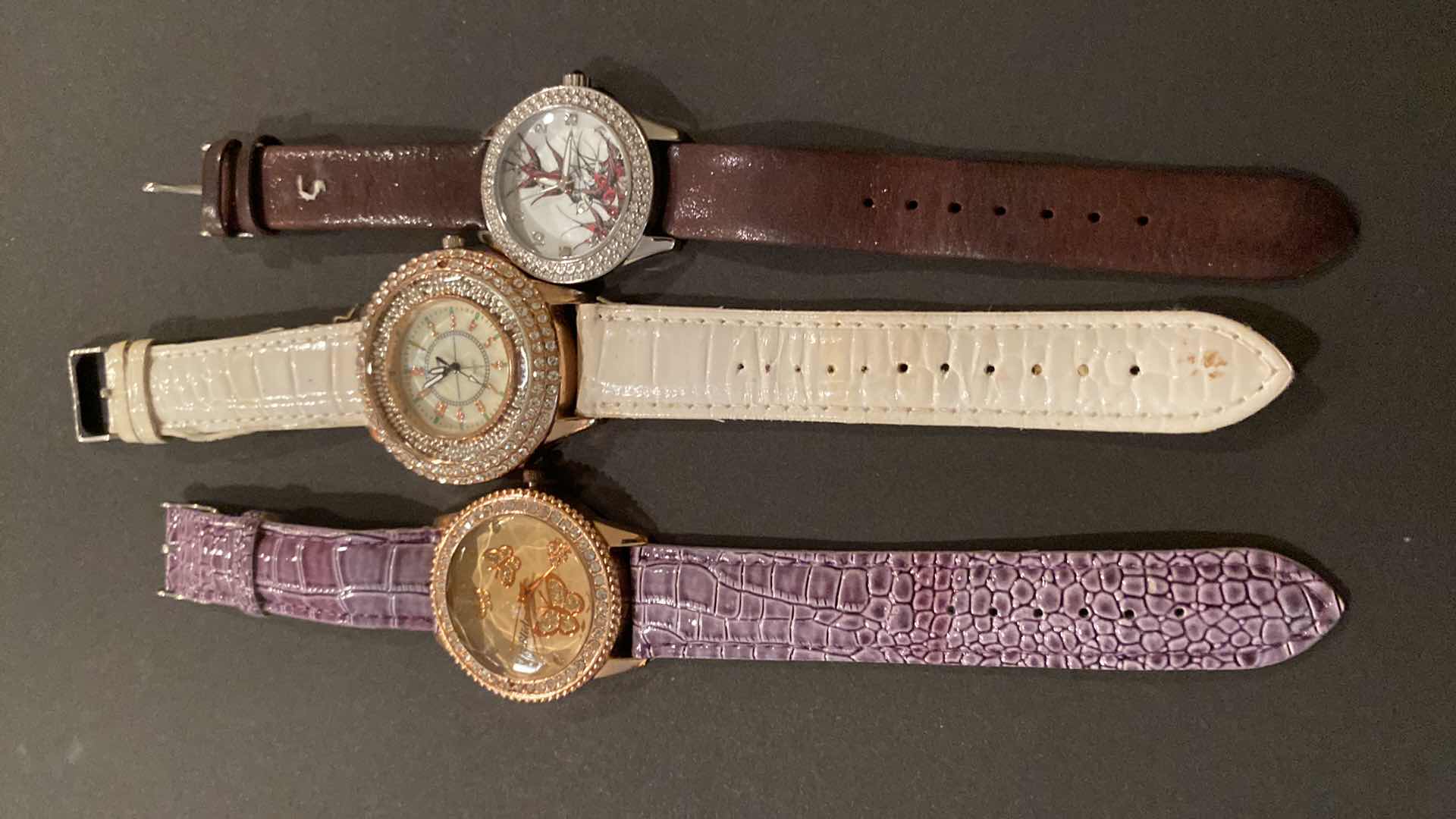 Photo 1 of LADIES FASHION WATCHES