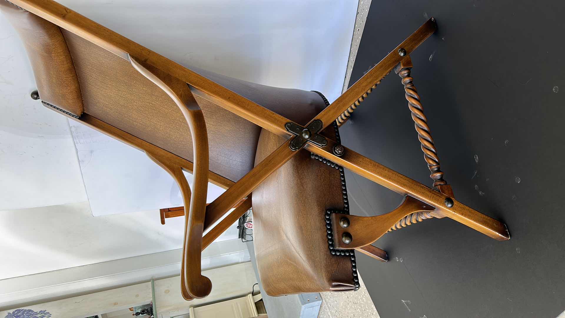 Photo 1 of CHAIR AND OTT 21 1/2“ x 27“ 540 inches