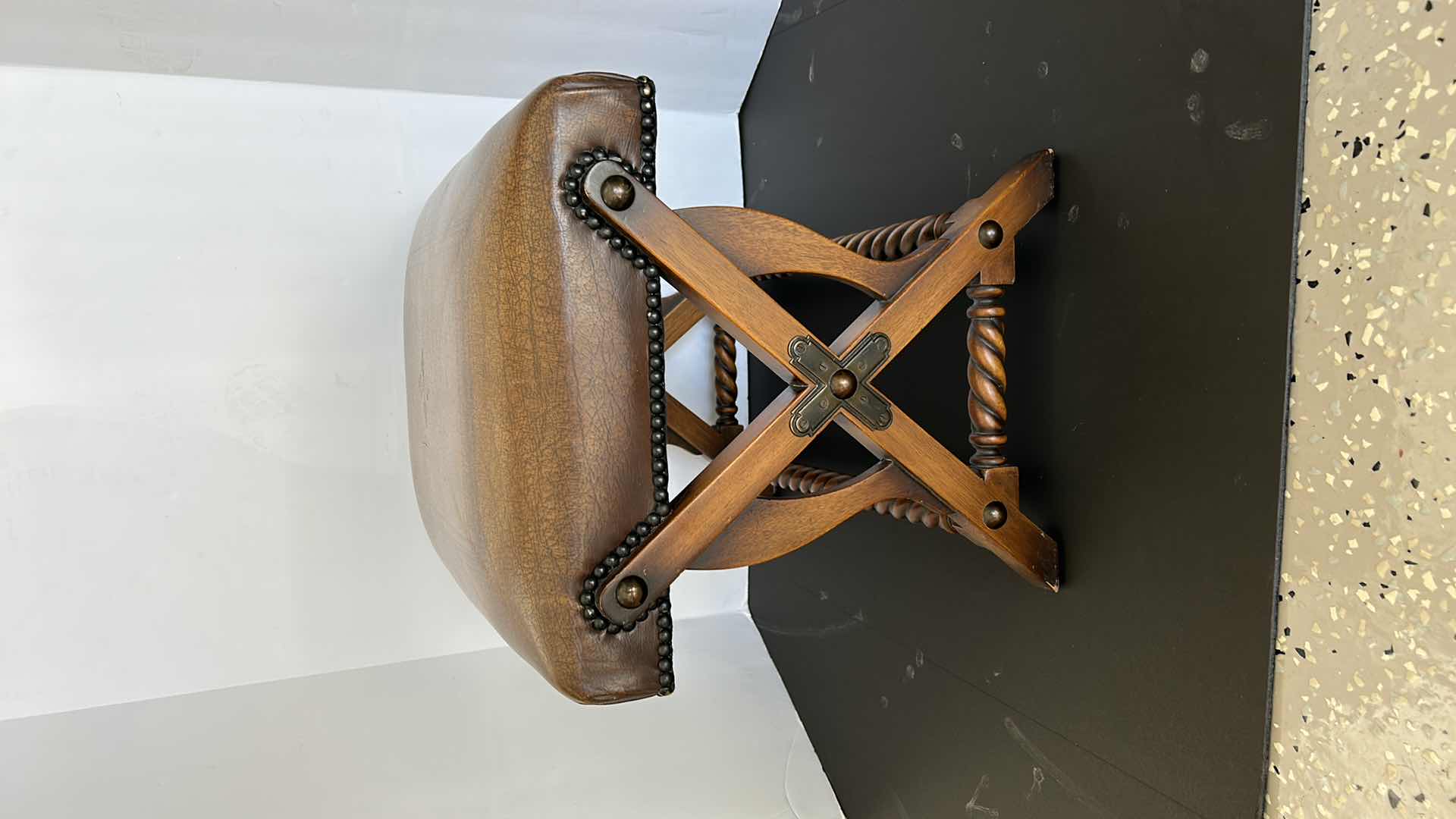 Photo 1 of CHAIR AND OTT 21 1/2“ x 27“ 540 inches