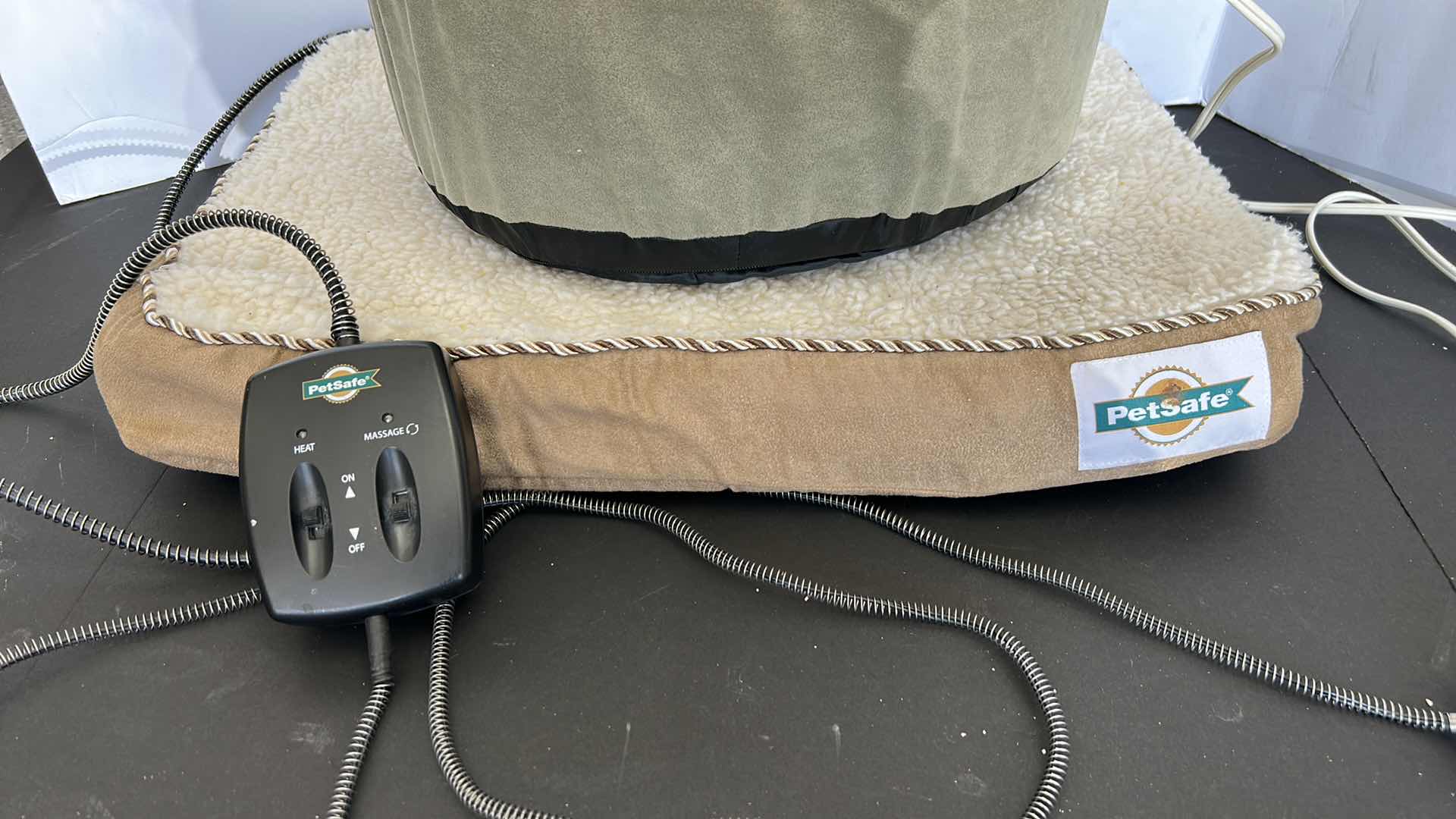 Photo 2 of 3 PET HEAT WARMERS, (1 HAS HEAT AND MASSAGE)