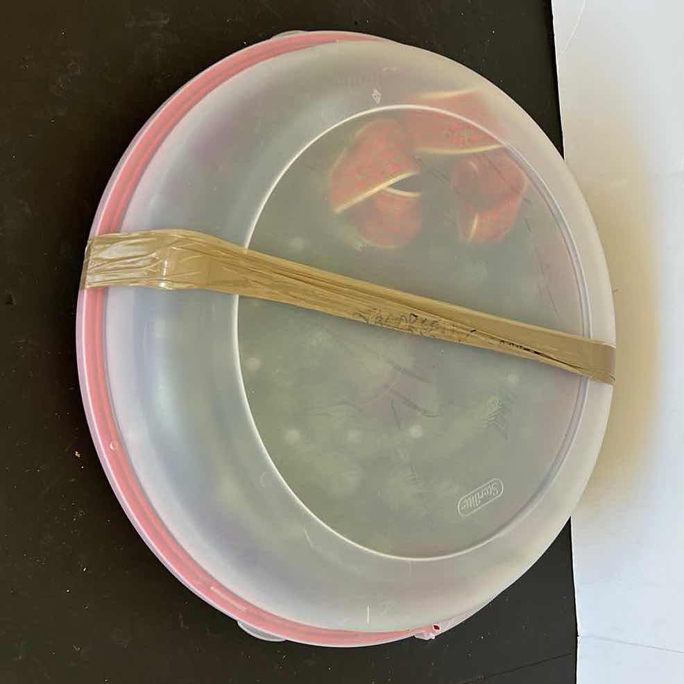 Photo 4 of CHRISTMAS WREATH IN TOTE 24”