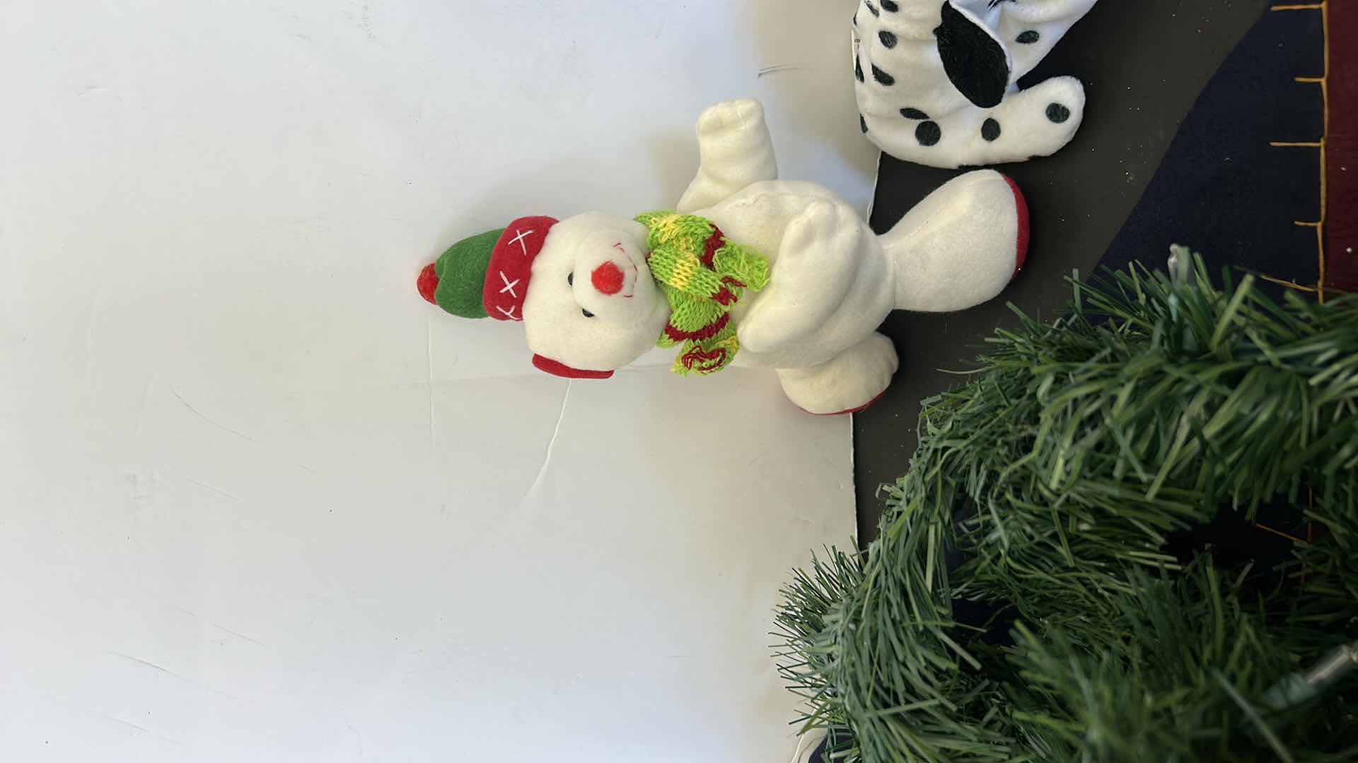 Photo 4 of TOTE WITH CHRISTMAS DECORATIONS