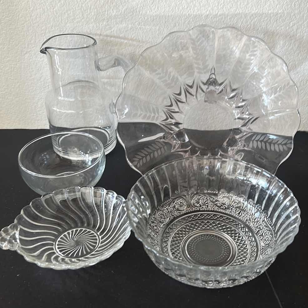 Photo 1 of CRYSTAL AND GLASS ASSORTMENT