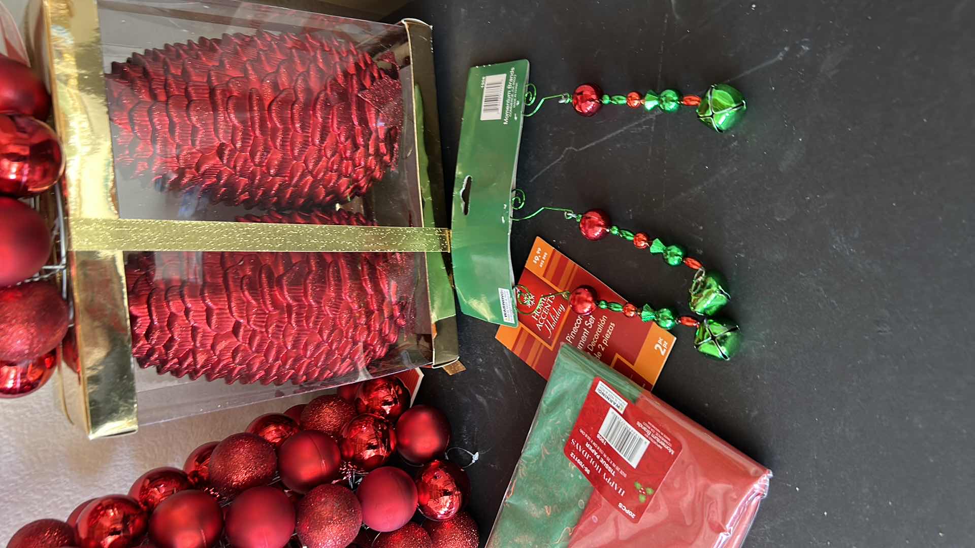 Photo 1 of CHRISTMAS DECOR