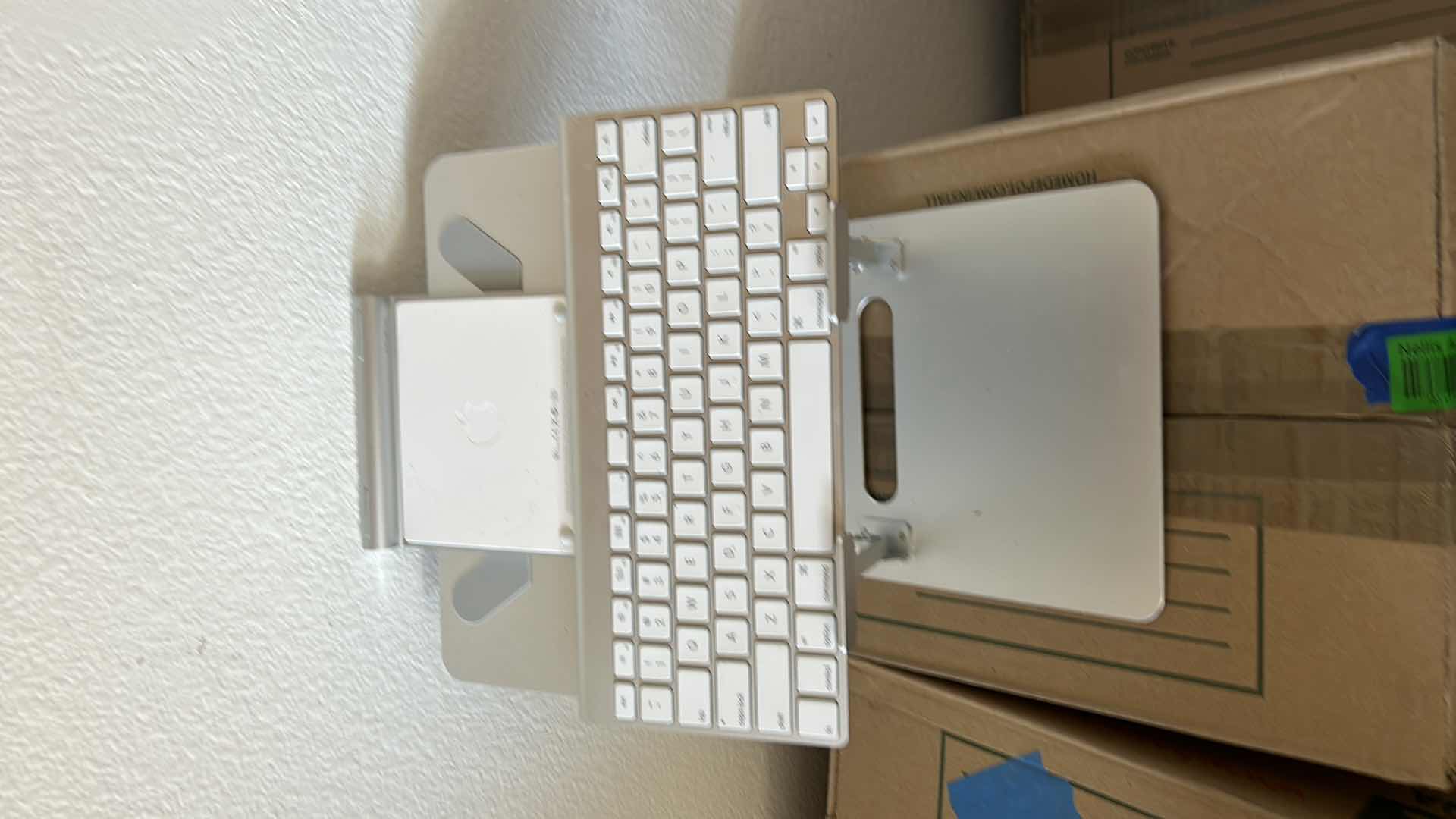 Photo 5 of 3 APPLE COMPUTER/ IPAD ACCESSORIES