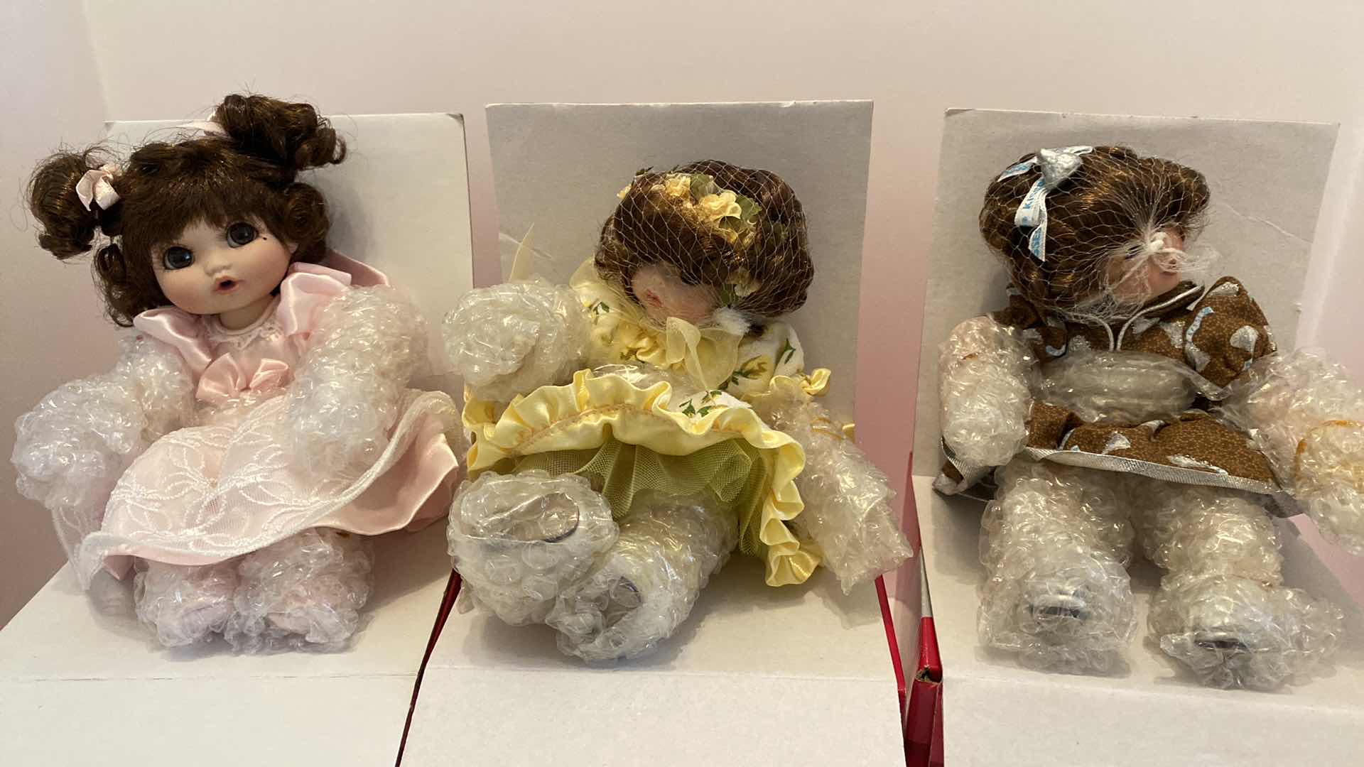 Photo 1 of MARIE OSMOND FINE PORCELAIN COLLECTIBLES DOLLS H 5.5” FROM SITTING POSITION