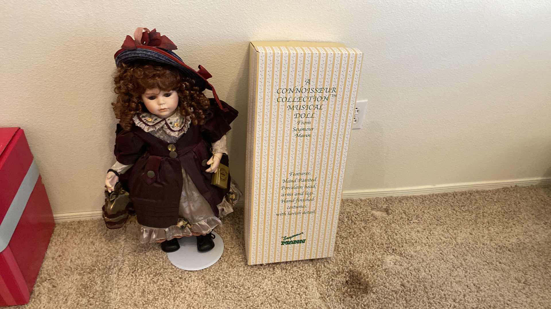 Photo 1 of SETMOUR MANN MUSICAL DOLL H25”