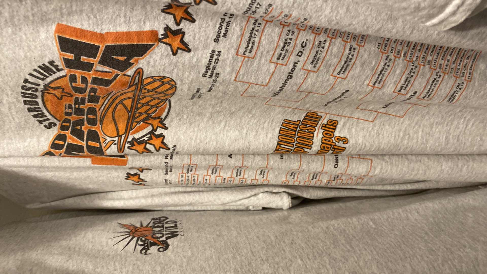 Photo 1 of MENS 2XL T-SHIRTS