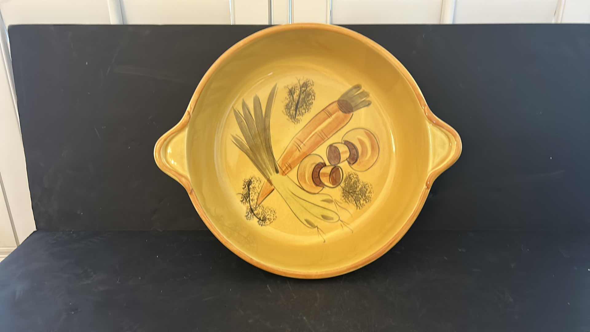 Photo 5 of KITCHEN POTTERY (OVENWARE 14.5”)