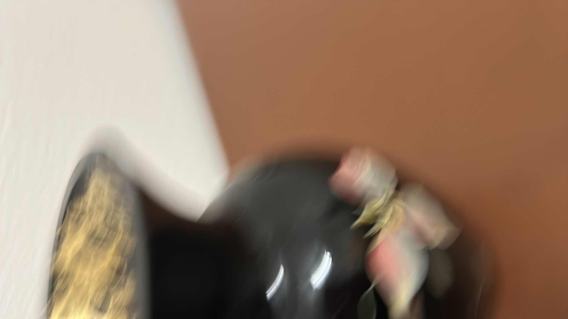 Photo 4 of SHELLY FENTON SIGNED AND NUMBERED HAND PAINTED VASE 7”