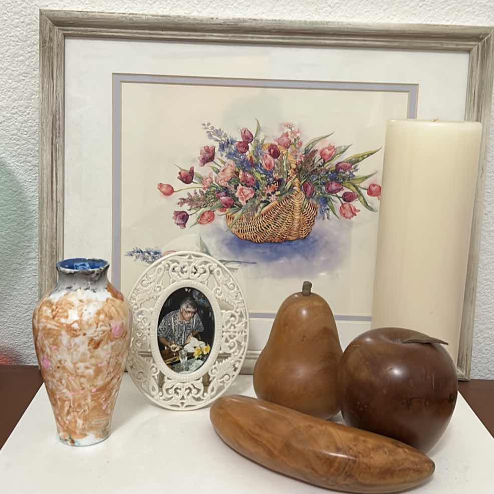 Photo 1 of MISC HOME DECOR ARWORK 15” x 12”