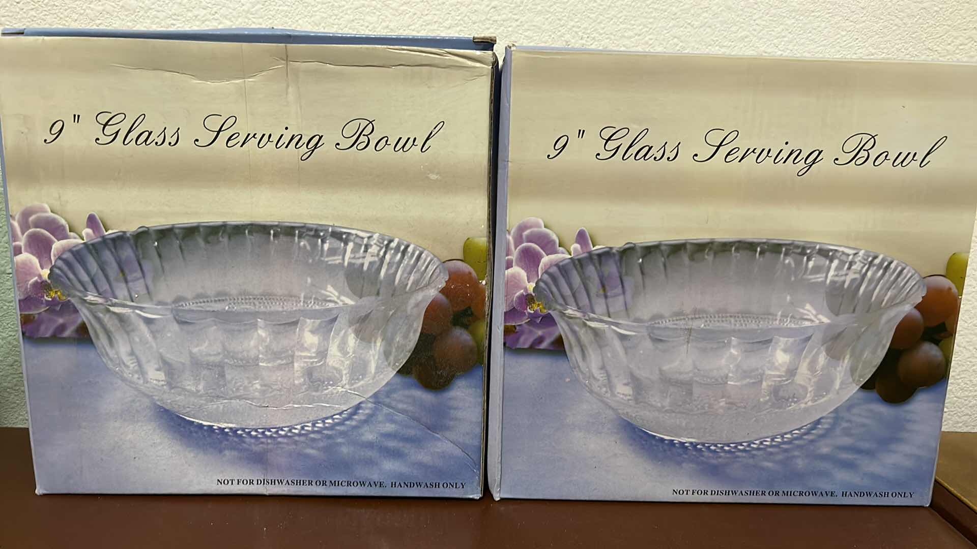 Photo 1 of 2 - 9” GLASS SERVING BOWLS