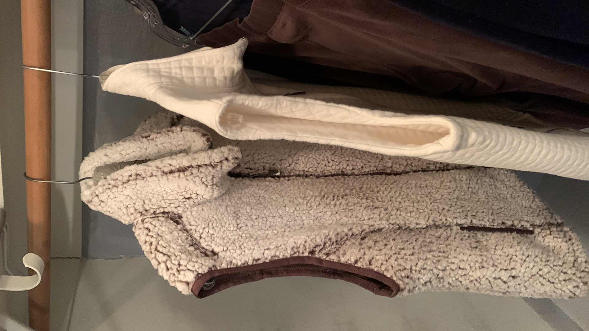 Photo 2 of CONTENTS OF CLOSET WOMENS CLOTHING SIZE L