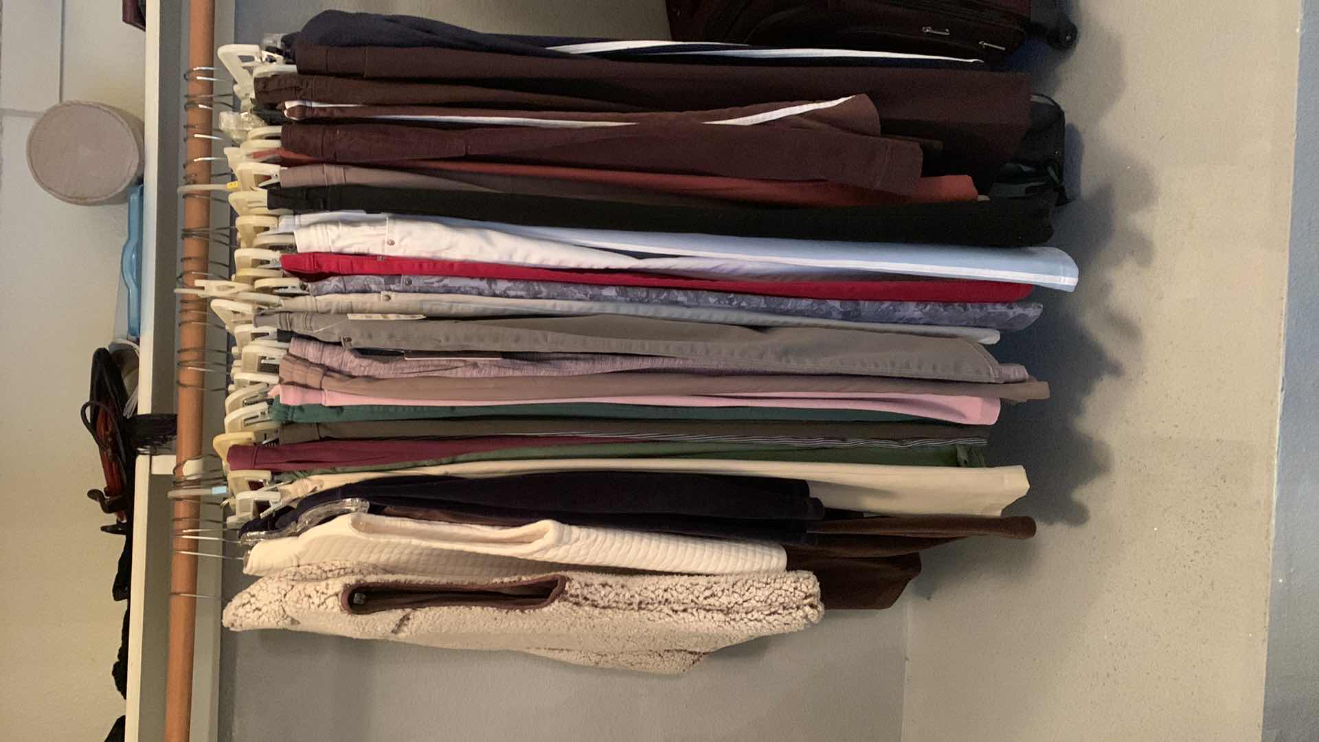 Photo 4 of CONTENTS OF CLOSET WOMENS CLOTHING SIZE L