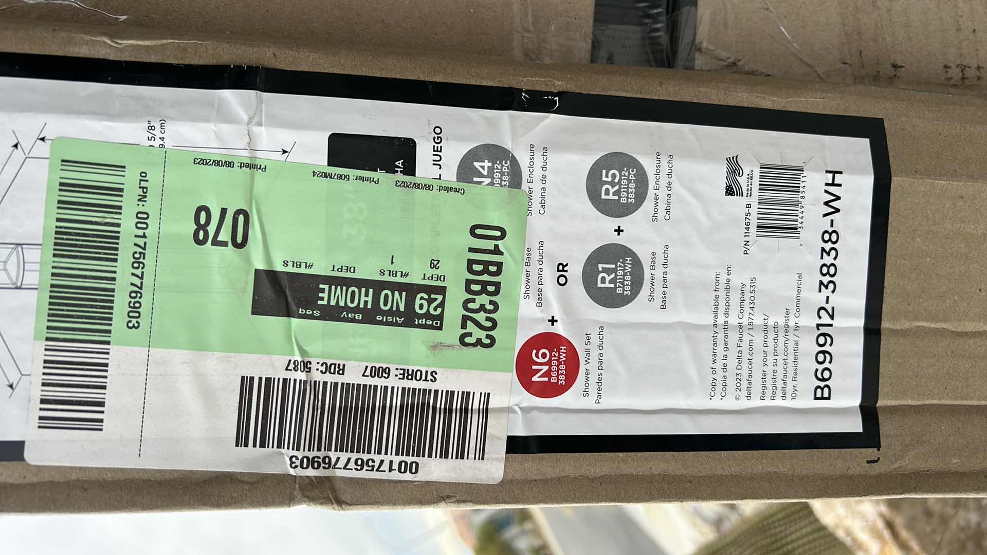 Photo 1 of DELTA FOUNDATIONS 38" X 38" SHOWER WALL SET HIGH GLOSS WHITE