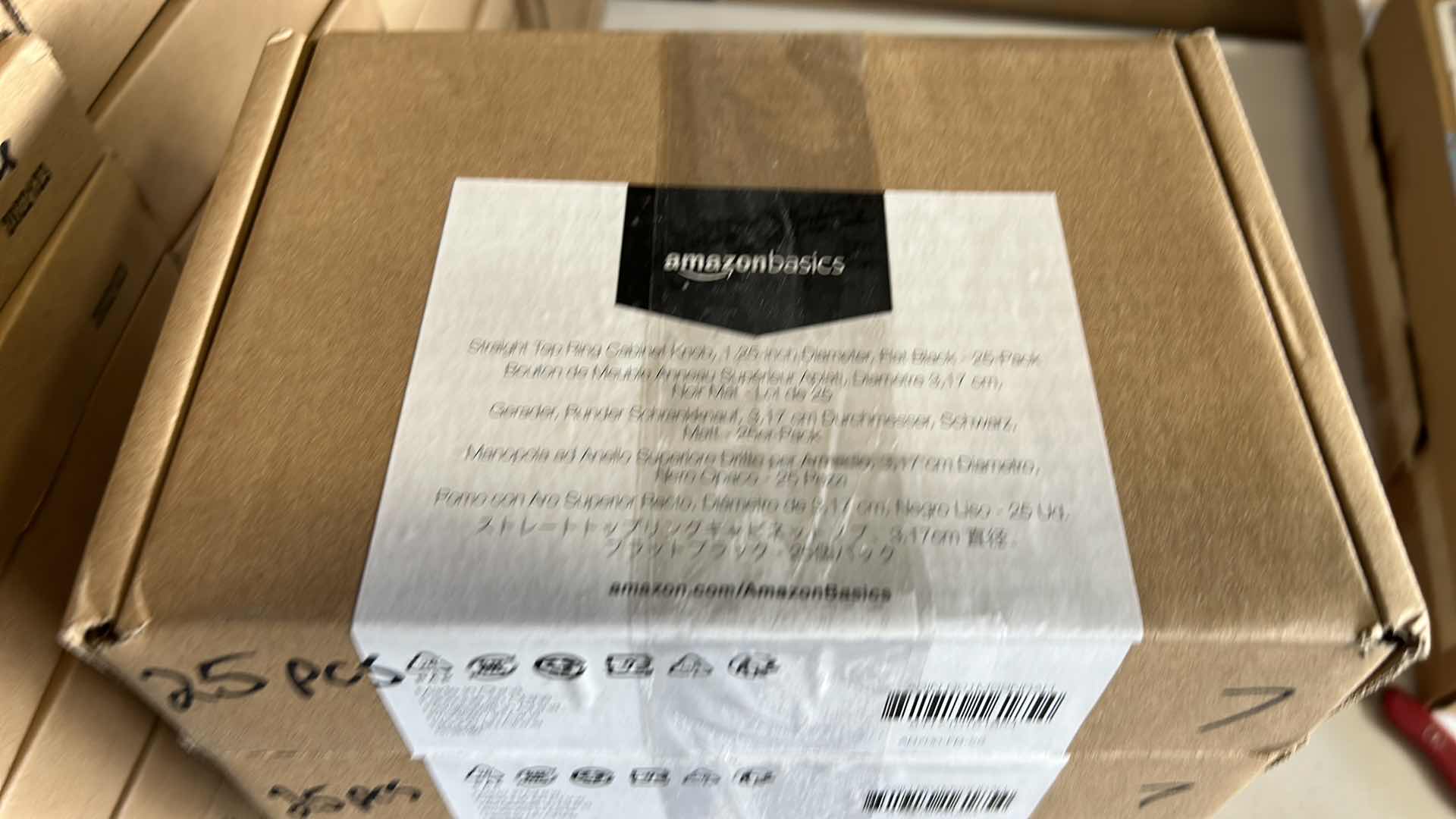 Photo 3 of 3 NEW BOXES - AMAZON BASICS STRAIGHT TOP RING CABINET KNOB - FLAT BLACK 25PC  EA 1.25"