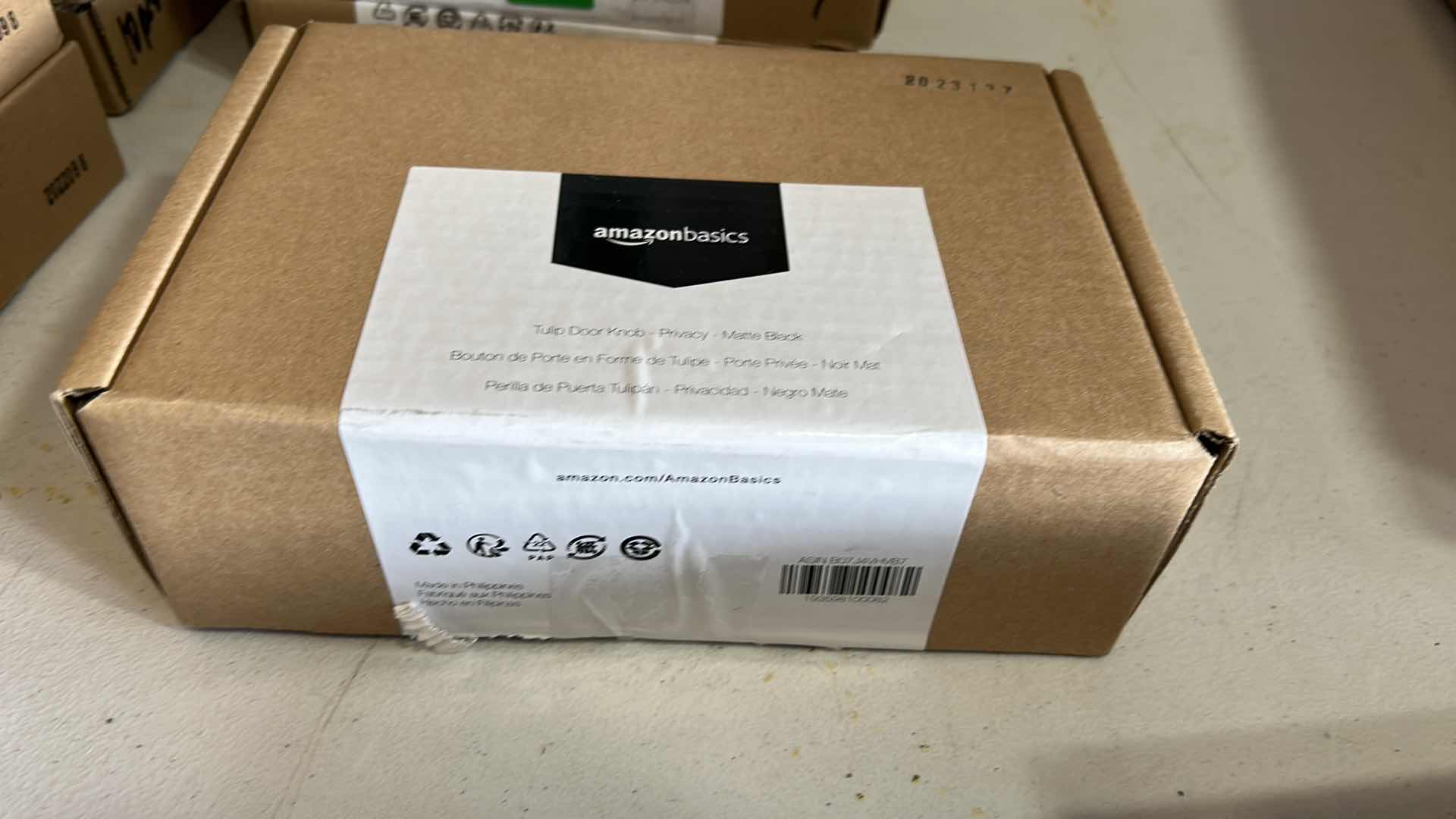 Photo 1 of AMAZON BASICS TULIP PRIVACY DOOR KNOB MATTE BLACK 