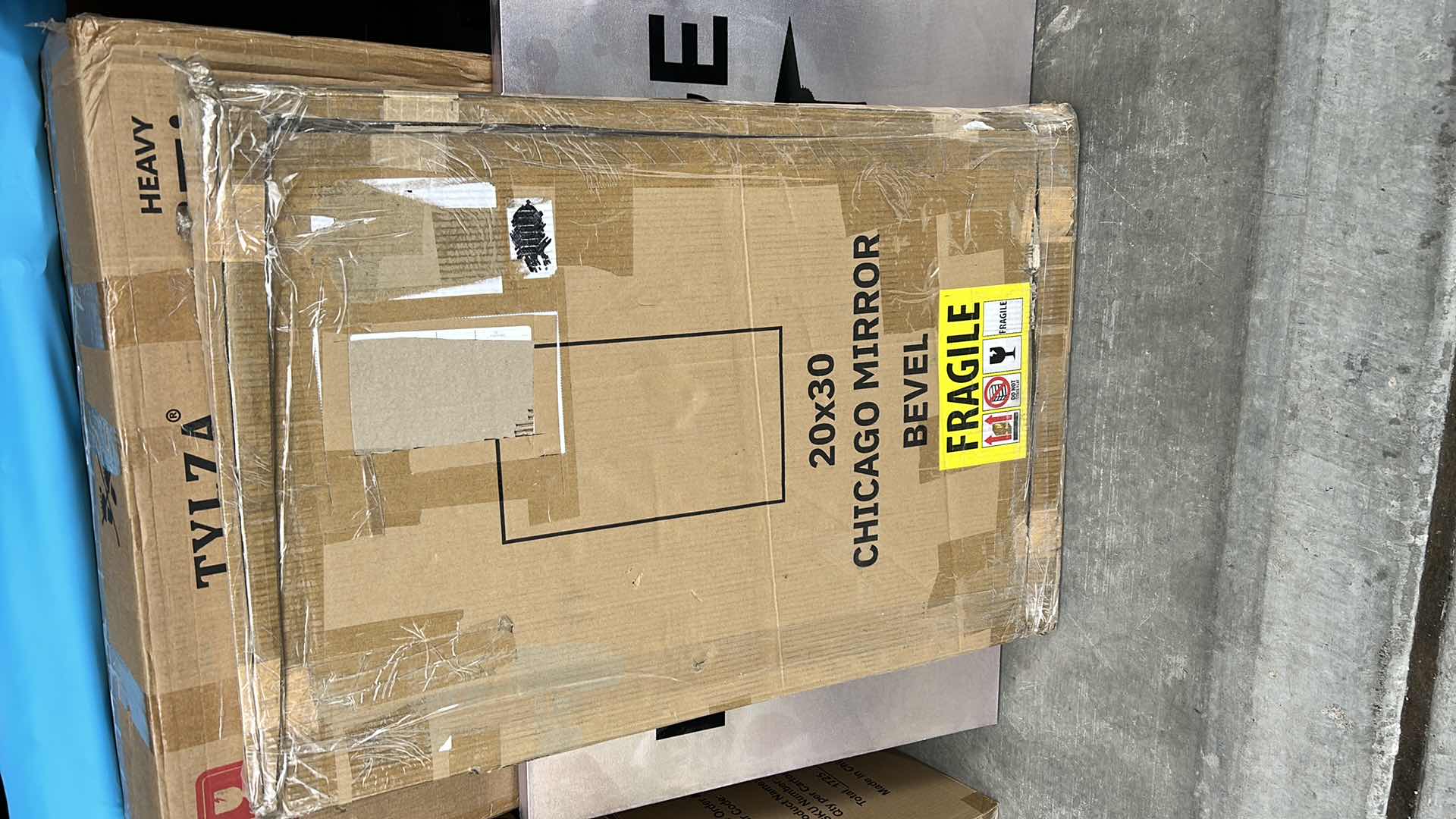 Photo 1 of 20” x 30” CHICAGO MIRROR BEVEL ARCUS HOME