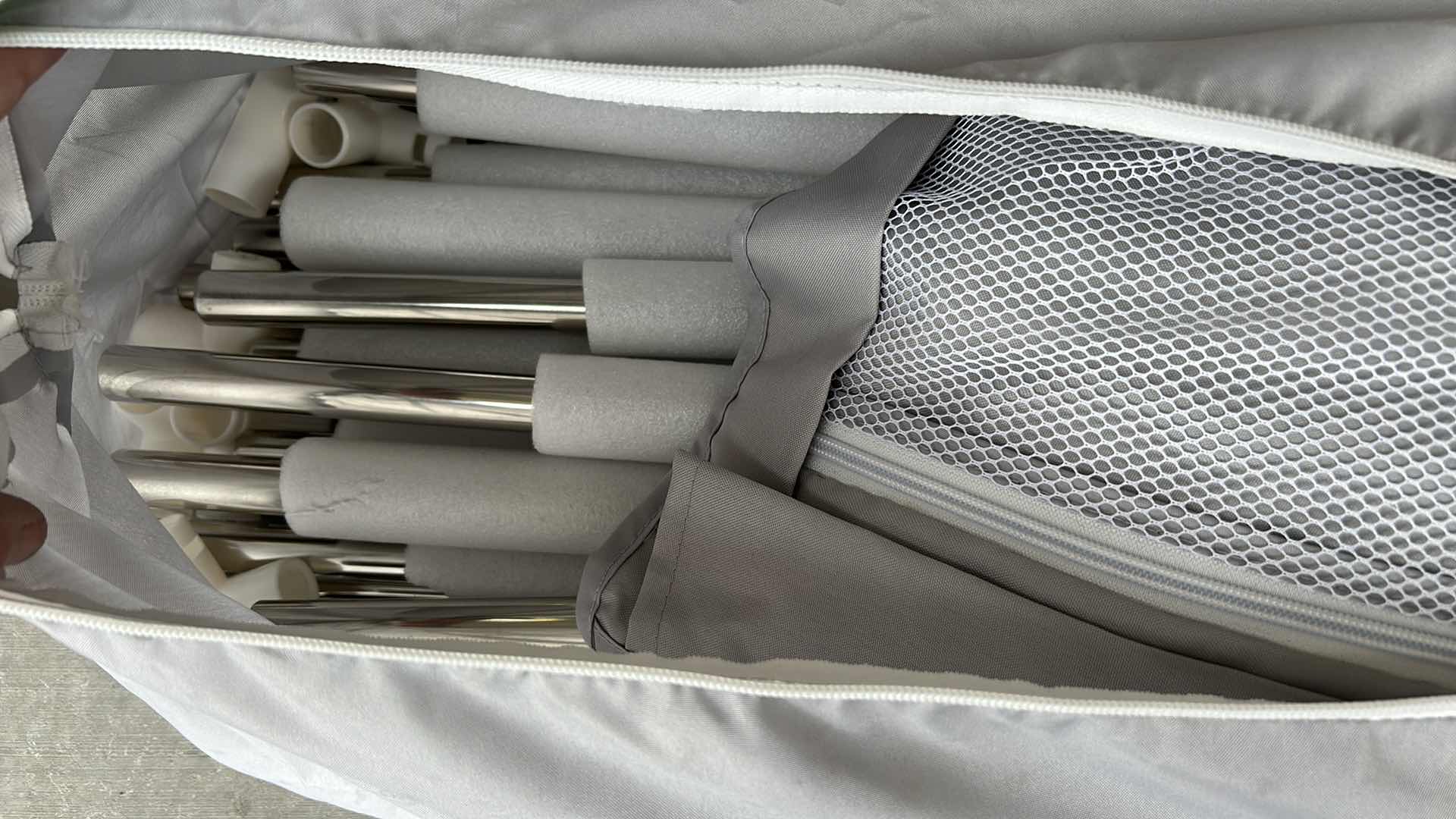 Photo 2 of AMUYA PLAY PEN