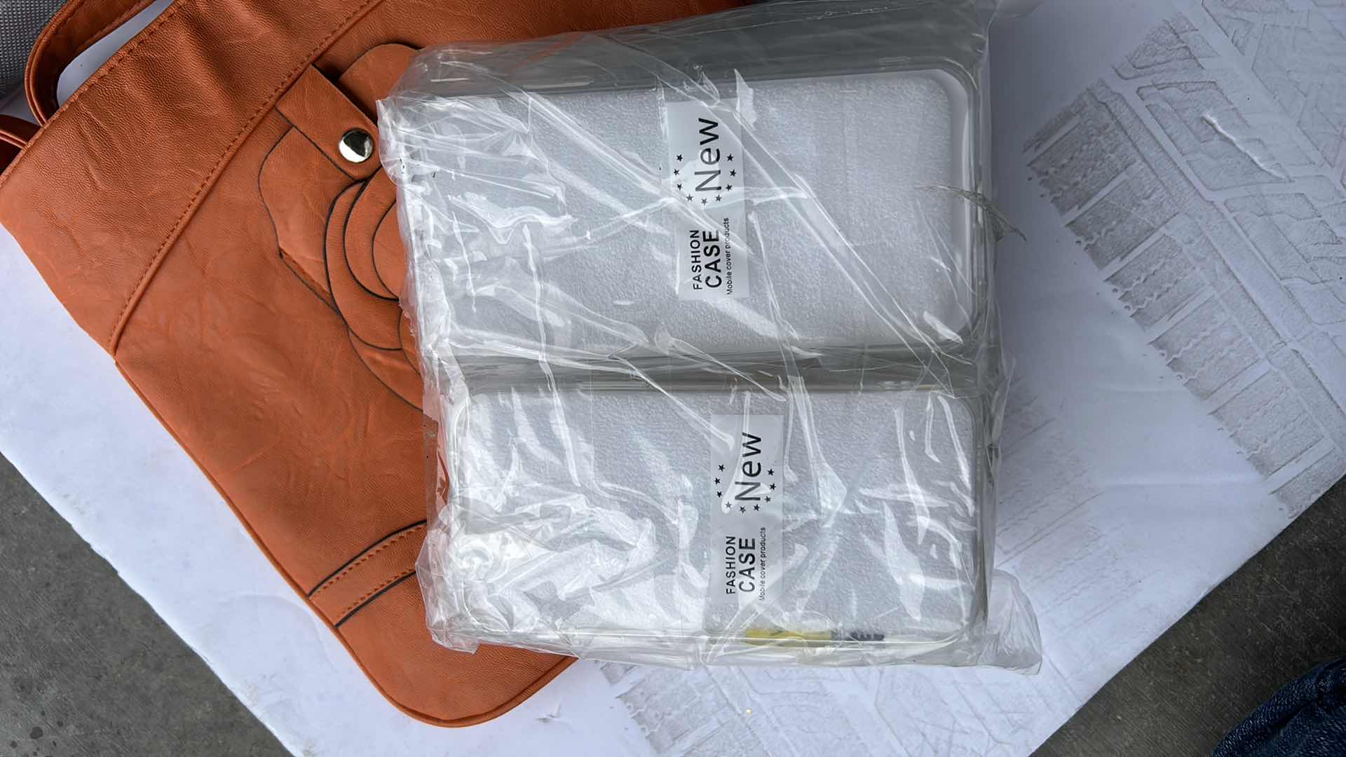 Photo 1 of LADIES PURSE ASSORTMENT