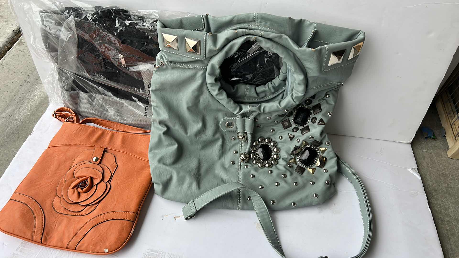 Photo 1 of LADIES PURSE ASSORTMENT