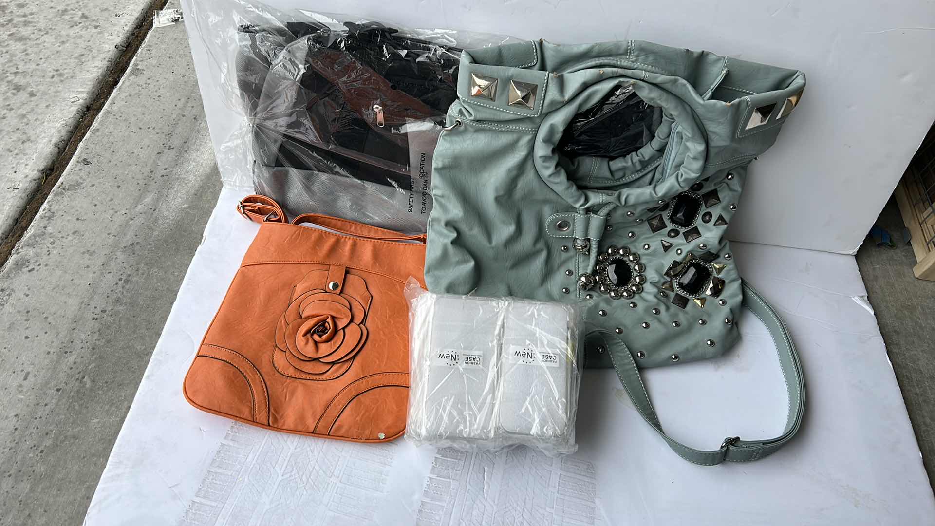 Photo 1 of LADIES PURSE ASSORTMENT