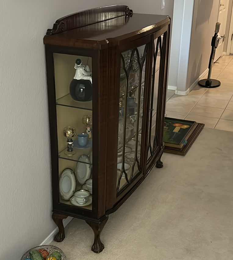 Photo 1 of VINTAGE MAHOGANY LIGHTED DISPLAY CABINET