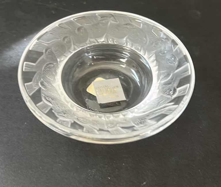 Photo 1 of CRISTAL LALIQUE PARIS DISH/BOWL/CANDLE HOLDER 3.75” x .75”